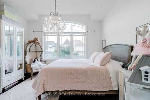 Photo 38 at 43 Chesney Crescent, Kleinburg, Vaughan