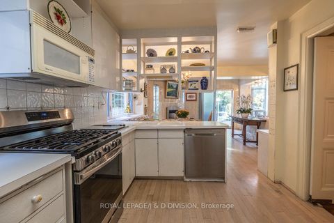 Photo 18 at 210 Rosemary Road, Forest Hill South, Toronto