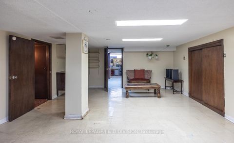 Photo 30 at 210 Rosemary Road, Forest Hill South, Toronto