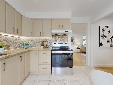 Photo 10 at 9 - 5021 Sheppard Avenue E, Malvern West, Toronto