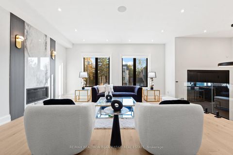 Photo 4 at 422 Hounslow Avenue, Willowdale West, Toronto