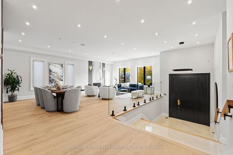 Photo 5 at 422 Hounslow Avenue, Willowdale West, Toronto