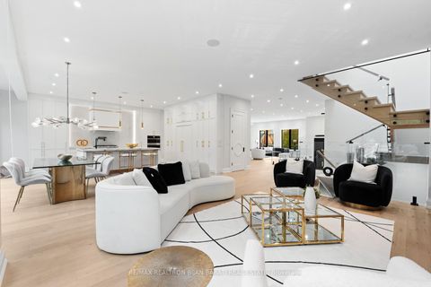 Photo 18 at 422 Hounslow Avenue, Willowdale West, Toronto