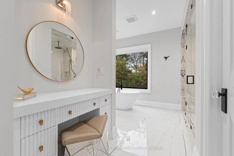 Photo 33 at 422 Hounslow Avenue, Willowdale West, Toronto