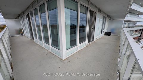 Photo 12 at 902 - 20 Brin Drive N, Humber Valley, Toronto