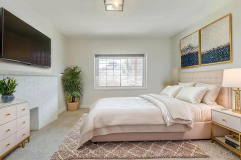 Photo 7 at 1516 Davenport Road, Davenport, Toronto