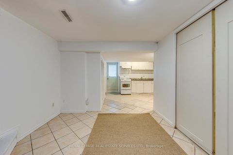 Photo 33 at 1516 Davenport Road, Davenport, Toronto