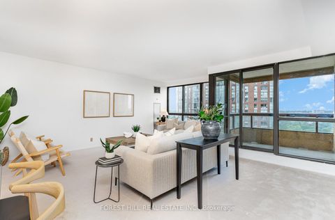 Photo 5 at 2004 - 3 Concorde Place, Don Mills, Toronto