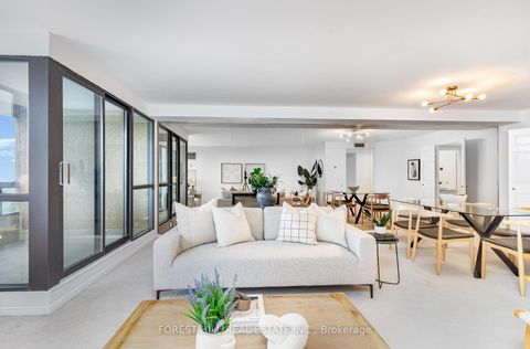 Photo 7 at 2004 - 3 Concorde Place, Don Mills, Toronto