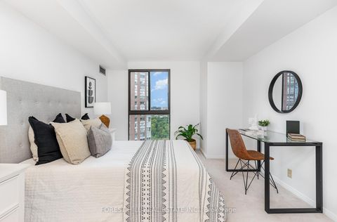 Photo 22 at 2004 - 3 Concorde Place, Don Mills, Toronto