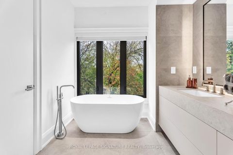 Photo 26 at 171 Elmwood Avenue, Willowdale East, Toronto