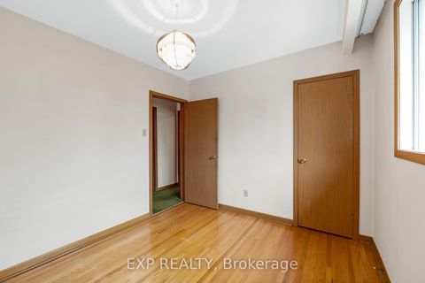 Photo 26 at 28 Aviemore Drive, Humber Summit, Toronto