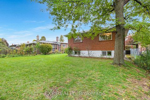 Photo 41 at 28 Aviemore Drive, Humber Summit, Toronto