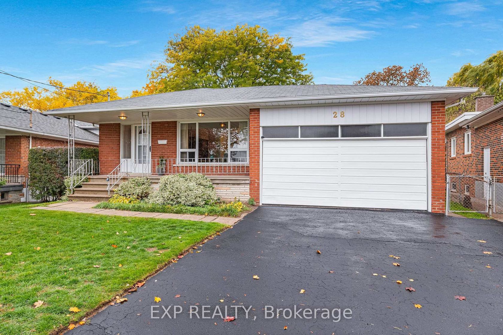 28 Aviemore Drive, Humber Summit, Toronto by Loree Meneguzzi Real Estate 28 Aviemore Drive, Humber Summit, Toronto