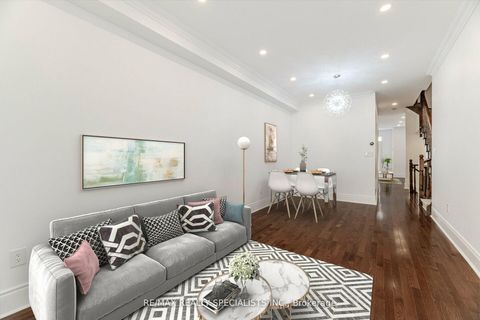 Photo 4 at 8C Clairtrell Road, Willowdale East, Toronto