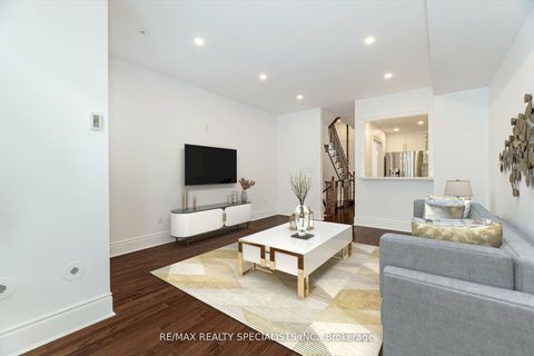 Photo 8 at 8C Clairtrell Road, Willowdale East, Toronto