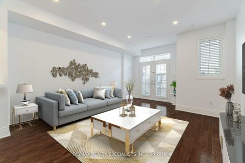 Photo 9 at 8C Clairtrell Road, Willowdale East, Toronto