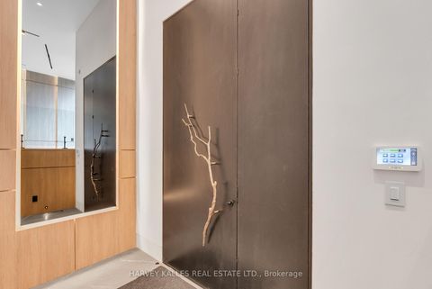 Photo 2 at 19 Ridley Boulevard, Lawrence Park North, Toronto