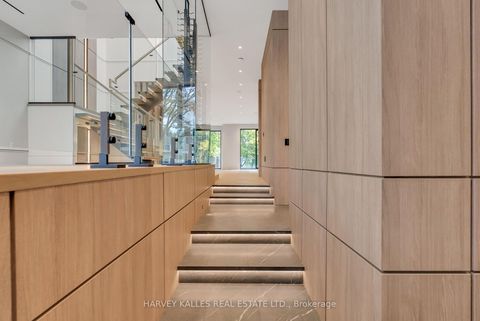 Photo 3 at 19 Ridley Boulevard, Lawrence Park North, Toronto