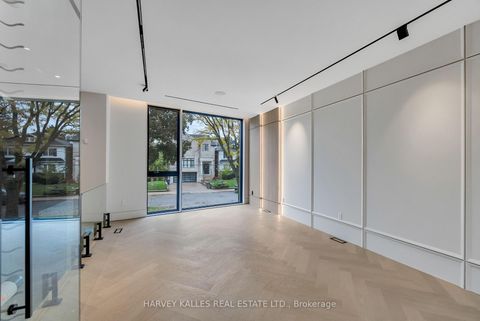 Photo 7 at 19 Ridley Boulevard, Lawrence Park North, Toronto