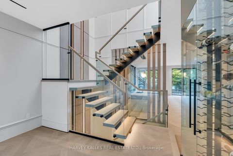 Photo 10 at 19 Ridley Boulevard, Lawrence Park North, Toronto