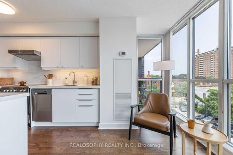 Photo 9 at 516 - 320 Richmond St E Street, Moss Park, Toronto