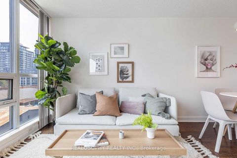 Photo 11 at 516 - 320 Richmond St E Street, Moss Park, Toronto