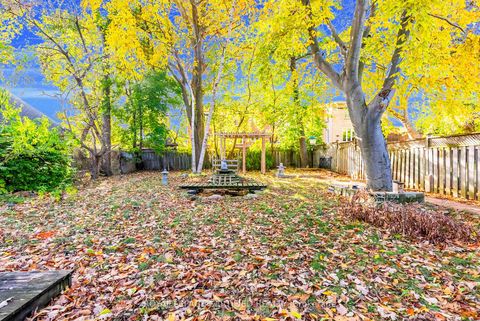 Photo 15 at 125 Steeles Avenue E, Newtonbrook East, Toronto