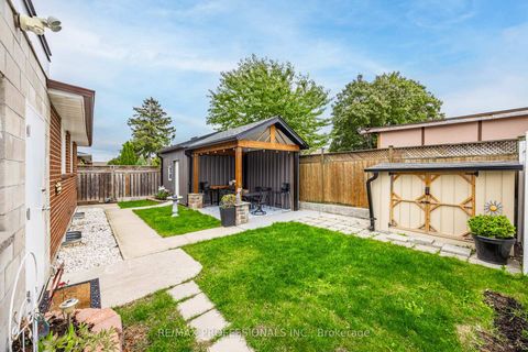 Photo 22 at 108 Avening Drive, Clairville, Toronto