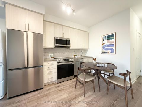 Photo 4 at 712 - 95 Oneida Crescent, Langstaff, Richmond Hill