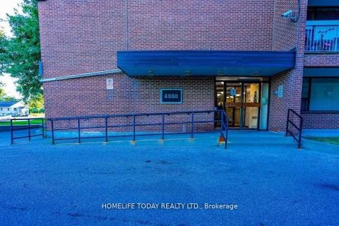 Photo 2 at 204 - 4060 Lawrence Avenue E, West Hill, Toronto