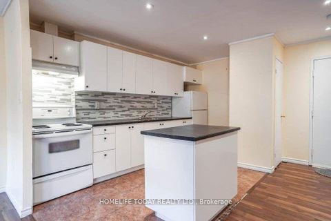 Photo 6 at 204 - 4060 Lawrence Avenue E, West Hill, Toronto
