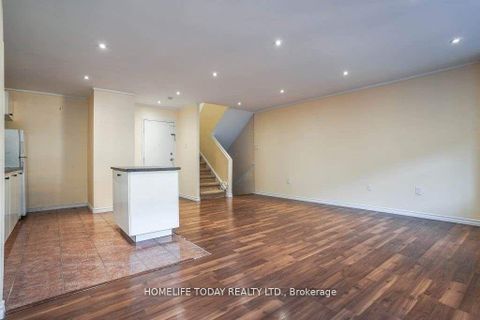 Photo 9 at 204 - 4060 Lawrence Avenue E, West Hill, Toronto