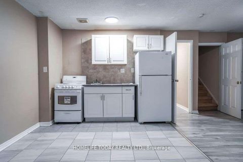 Photo 16 at 204 - 4060 Lawrence Avenue E, West Hill, Toronto