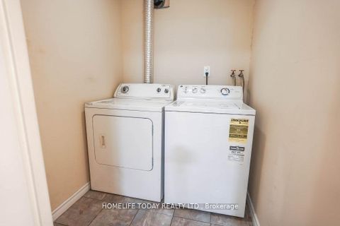 Photo 21 at 204 - 4060 Lawrence Avenue E, West Hill, Toronto