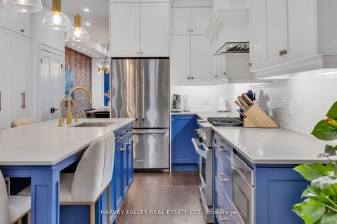 Photo 17 at 257 Borden Street, University, Toronto