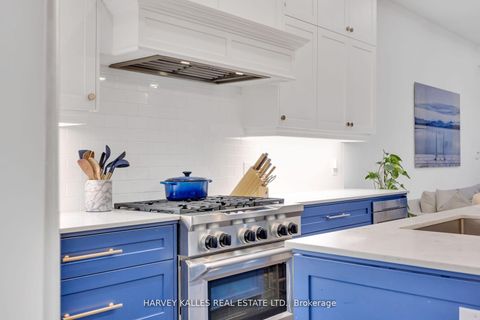 Photo 18 at 257 Borden Street, University, Toronto