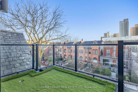 Photo 37 at 257 Borden Street, University, Toronto