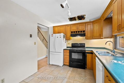 Photo 7 at 3 Ambleside Avenue, Queensway, Toronto