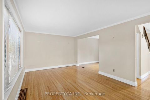 Photo 10 at 3 Ambleside Avenue, Queensway, Toronto