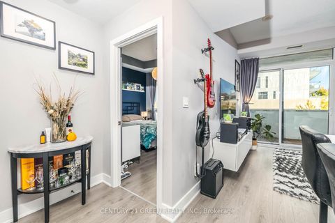 Photo 7 at 203 - 99 The Donway Way, Don Mills, Toronto