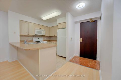 Photo 7 at 1509 - 30 Grand Trunk Crescent, Waterfront Communities C1, Toronto