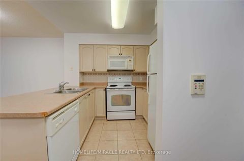 Photo 9 at 1509 - 30 Grand Trunk Crescent, Waterfront Communities C1, Toronto