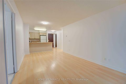 Photo 12 at 1509 - 30 Grand Trunk Crescent, Waterfront Communities C1, Toronto