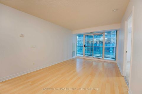 Photo 16 at 1509 - 30 Grand Trunk Crescent, Waterfront Communities C1, Toronto