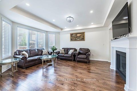 Photo 8 at 323 Harold Dent Trail, GO Glenorchy, Oakville