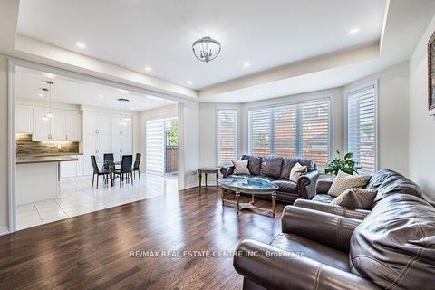 Photo 11 at 323 Harold Dent Trail, GO Glenorchy, Oakville