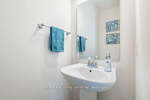 Photo 22 at 323 Harold Dent Trail, GO Glenorchy, Oakville