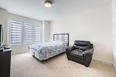 Photo 27 at 323 Harold Dent Trail, GO Glenorchy, Oakville