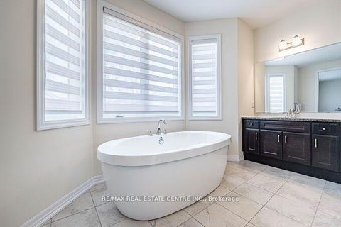 Photo 30 at 323 Harold Dent Trail, GO Glenorchy, Oakville